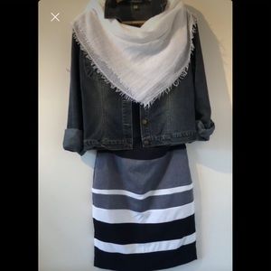 Sz4 stretch Cleo petites striped skirt